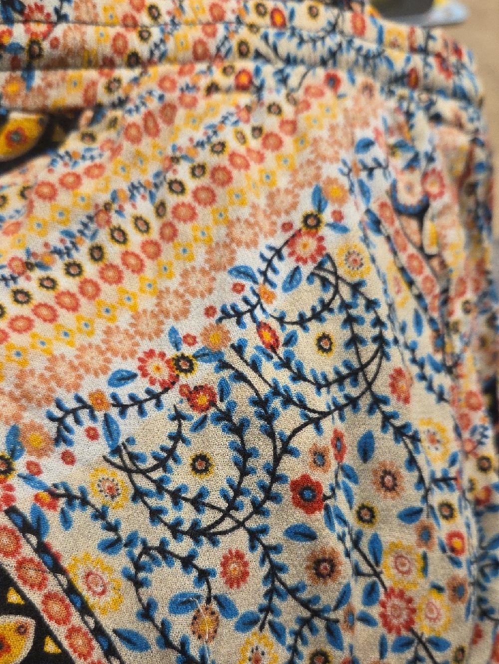 BCBGeneration Palazzo Festival Pants Allover Patrern Boho Small - Picture 4 of 5
